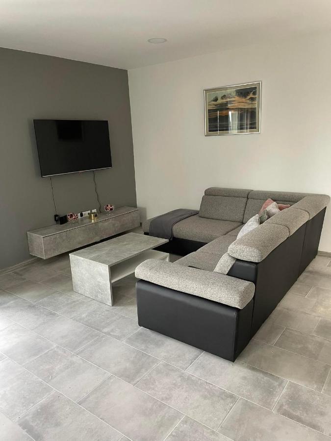 Apartman Ivanica Lukoran Luaran gambar